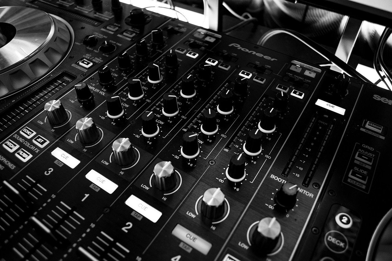 grosssound.com/