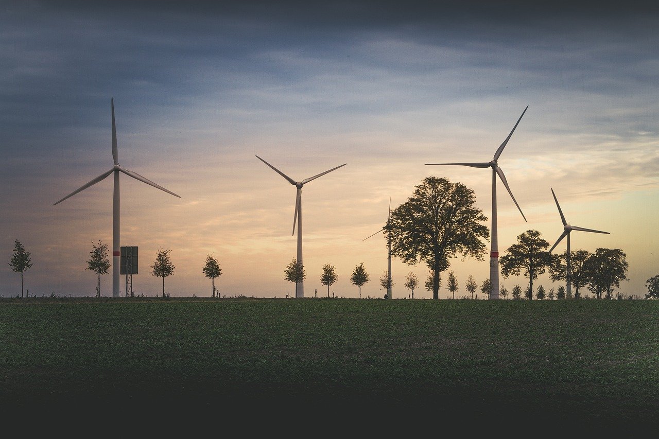 lastlongerrightnow.com Wind Power Giants Leading the Renewable Revolution
