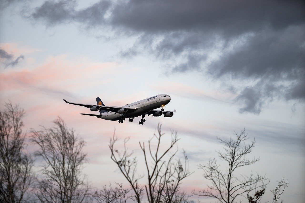United Airlines Flight UA-770 Emergency Diversion