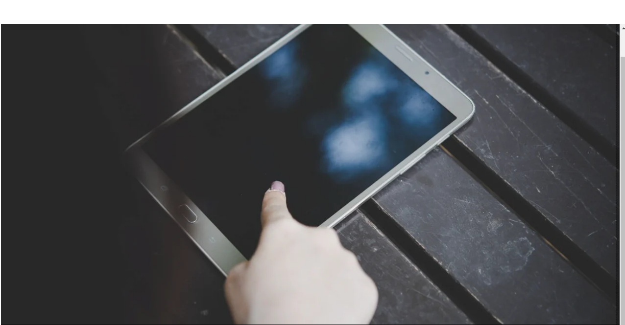 White Dots on iPad Screen